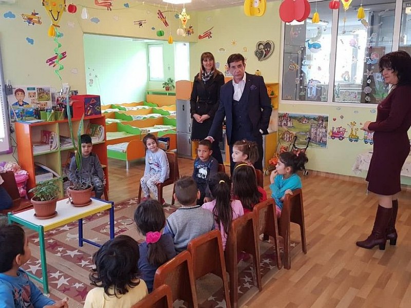 Вижте приказната детска градина в Куртово Конаре СНИМКИ