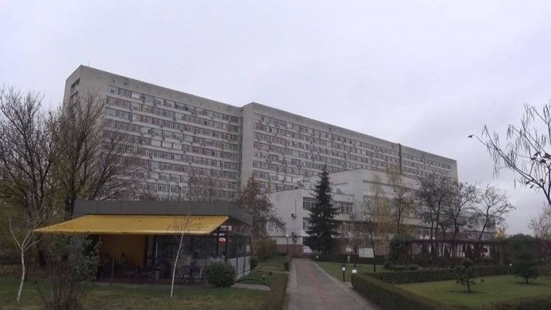 Пловдивска болница не може да изпише двама души от месеци, защото нямат близки