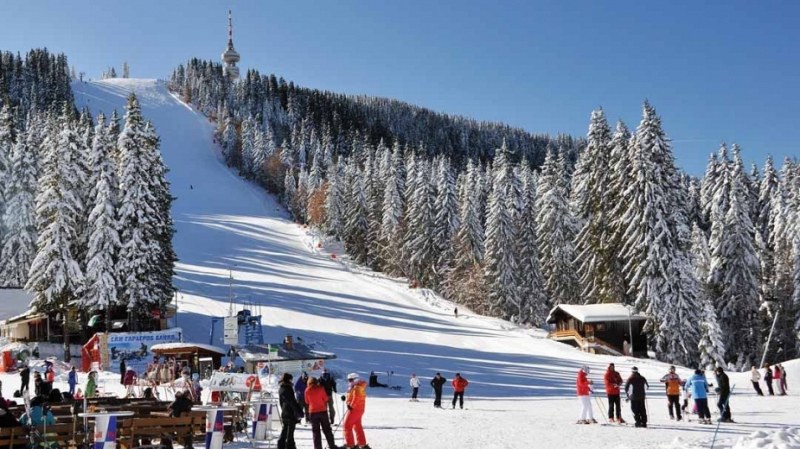 Най-добрите места край Пловдив за любителите на зимни спортове СНИМКИ