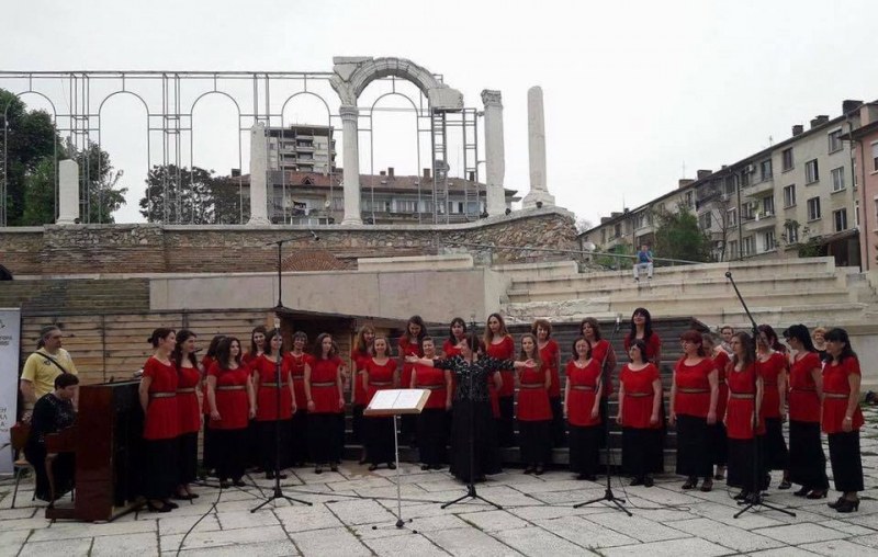 Пловдивски дамски хор с концерт в подкрепа на талантливата Джанет от Дом “Олга Скобелева“
