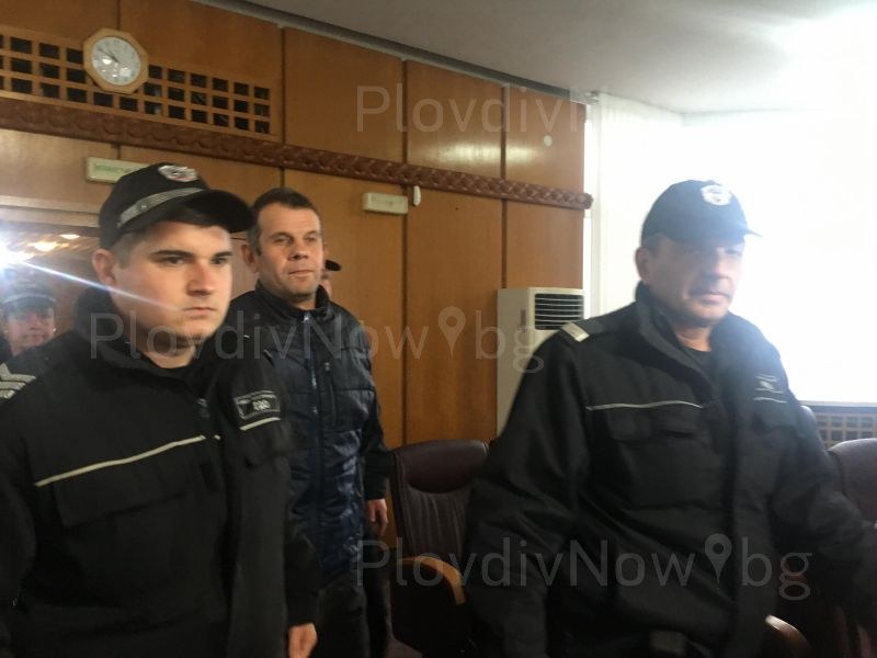 Рейнджърът Каменов пред съдебната зала: За какво трябва да съжалявам? ВИДЕО