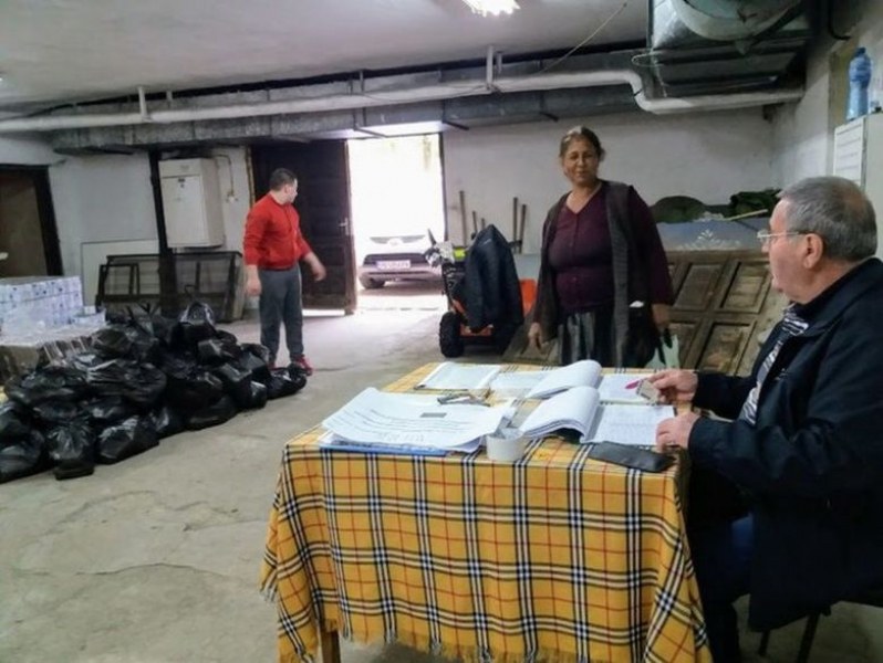 Започва раздаването на продукти по линия на БЧК в Първомай