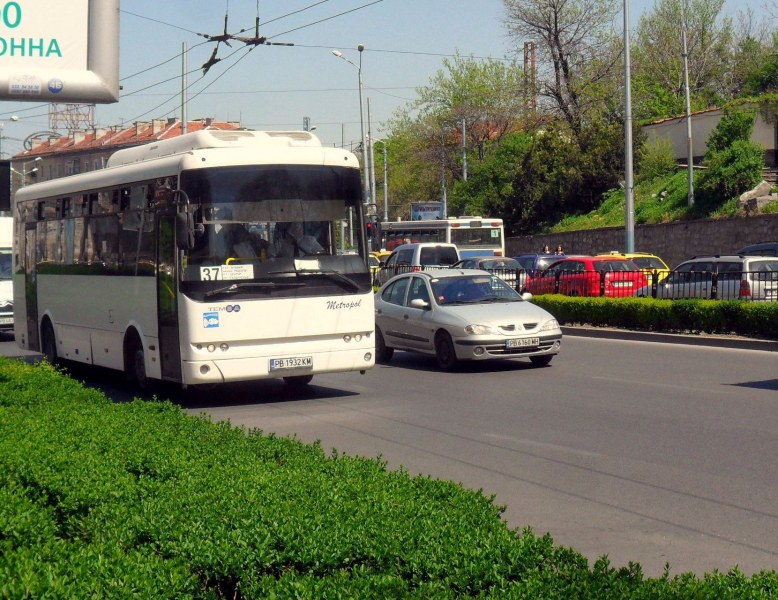 Авариен ВиК ремонт затваря част от ул. “Царевец“, автобуси 10, 37 и 222 с нов маршрут