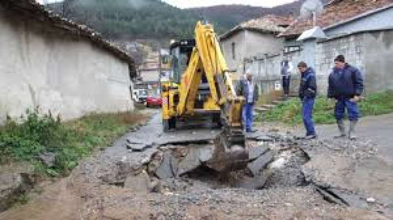 Карловско осъмна с аварии във водопреносната мрежа