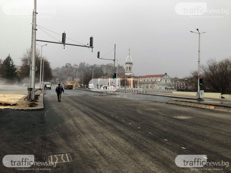 Ударно ремонтират бул. „Цар Борис III Обединител” и в неделя, утре го отварят