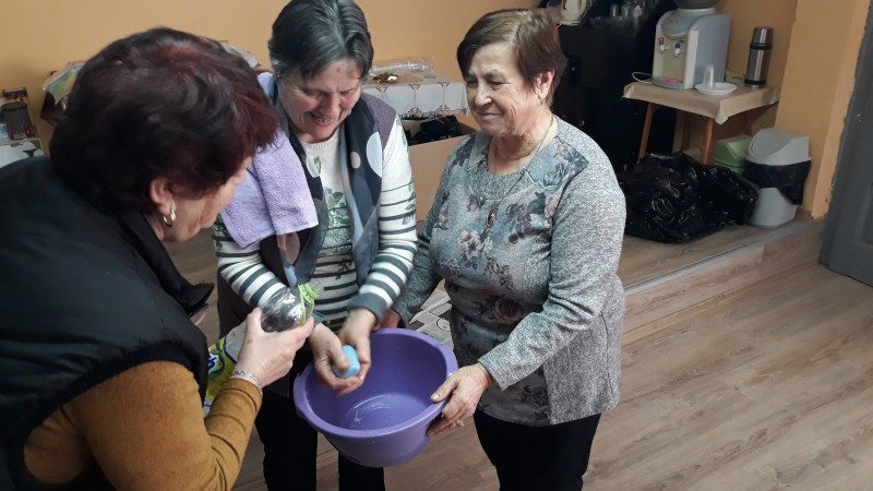55 баби от квартал “Гагарин“ отпразнуваха Деня на родилната помощ СНИМКИ