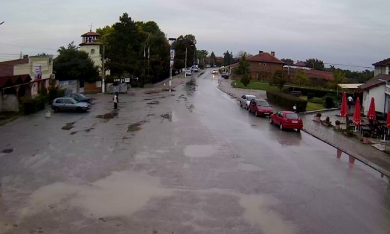 Блъснаха възрастна жена във Войводиново, лекарите се борят за живота й