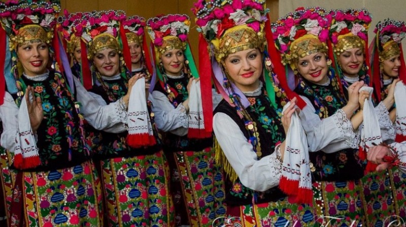 Ансамбъл “Тракия“ с концерт за Националния празник 3 март СНИМКИ