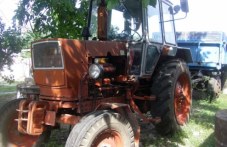 traktor-bez-registratsionni-nomera-se-056.jpg
