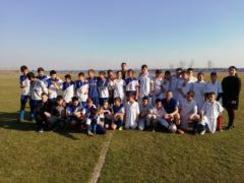 Децата на Раковски - отличници и във футбола СНИМКИ