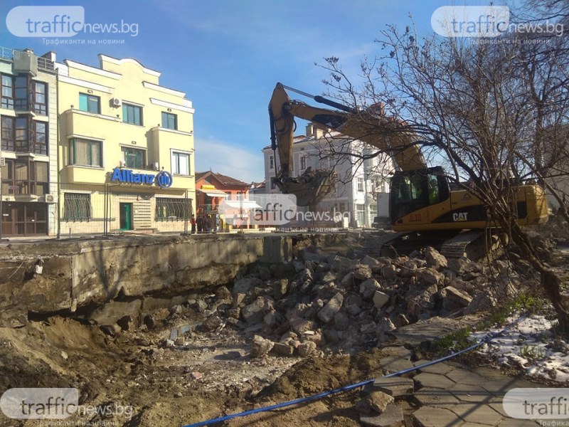 Тоалетната в Цар-Симеоновата градина е вече само в спомените на пловдивчани