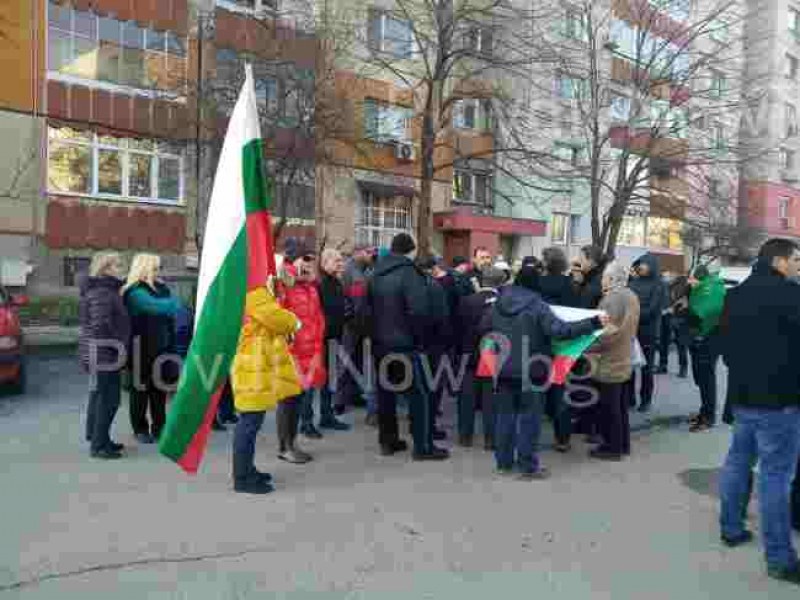 Жители на Кючука: Трети път разширяват болница, на четвъртия може и ние да влезем в нея