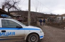 mobilni-politsai-poseshtavat-selishta-036.jpg