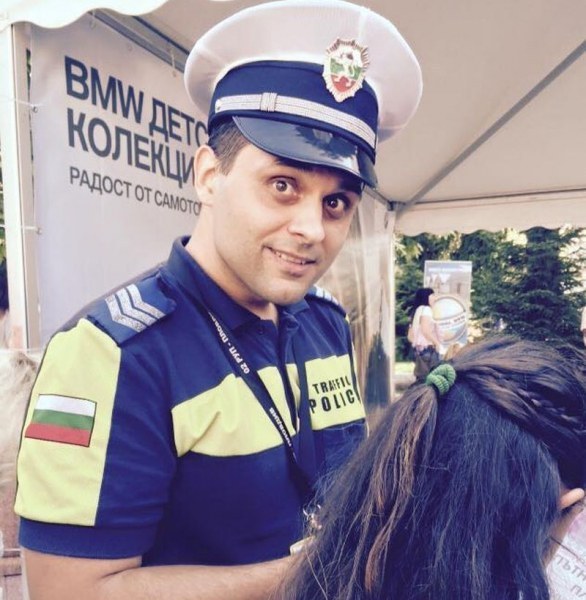 Пловдивският полицай Стойко Яковски бе отличен в инициативата “Достойните българи“
