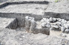 arheolozi-otkriha-drevno-selishte-199.jpg