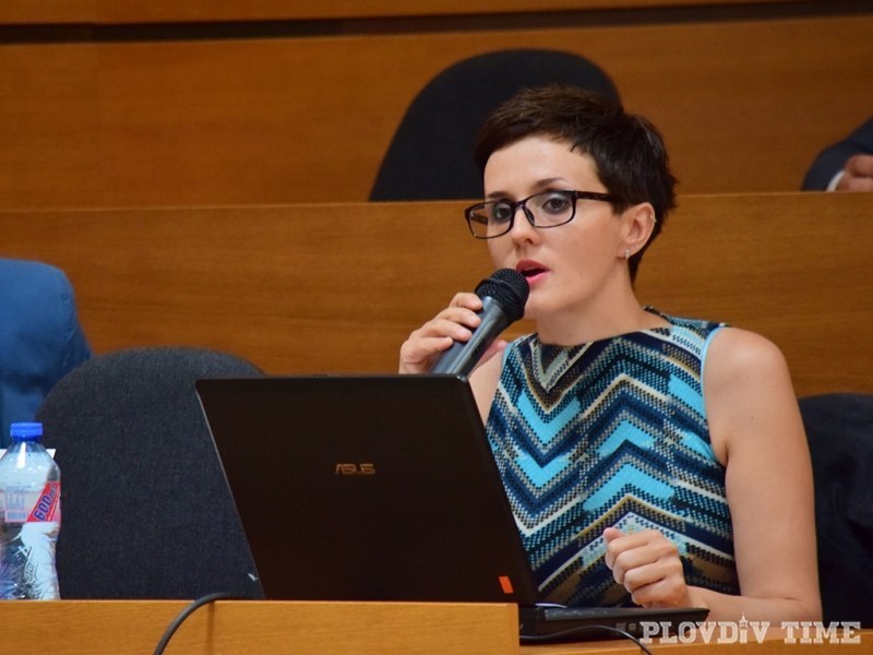 Светлана Kуюмджиева: Oбидена съм, първо искат да се отчета, а после да ме уволнят