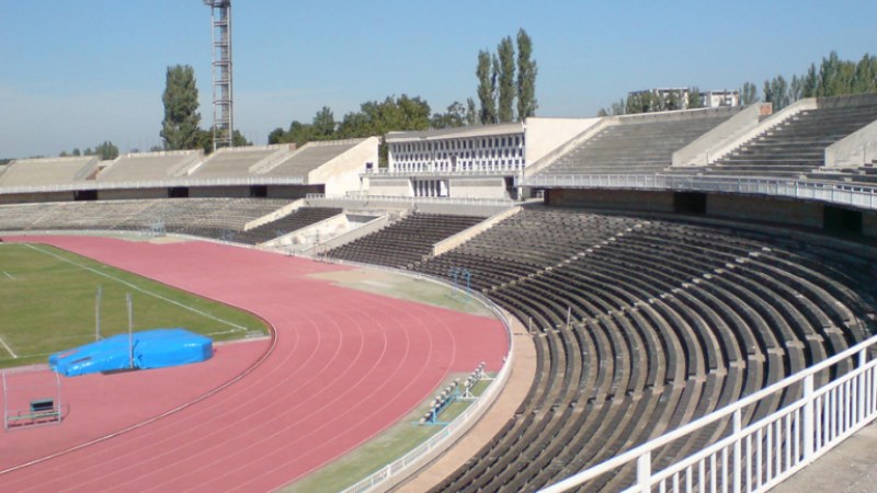 Стадион “Пловдив“ благотворителна арена с базари и маратон