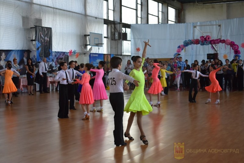 Над 500 танцьори мерят талант в Асеновград
