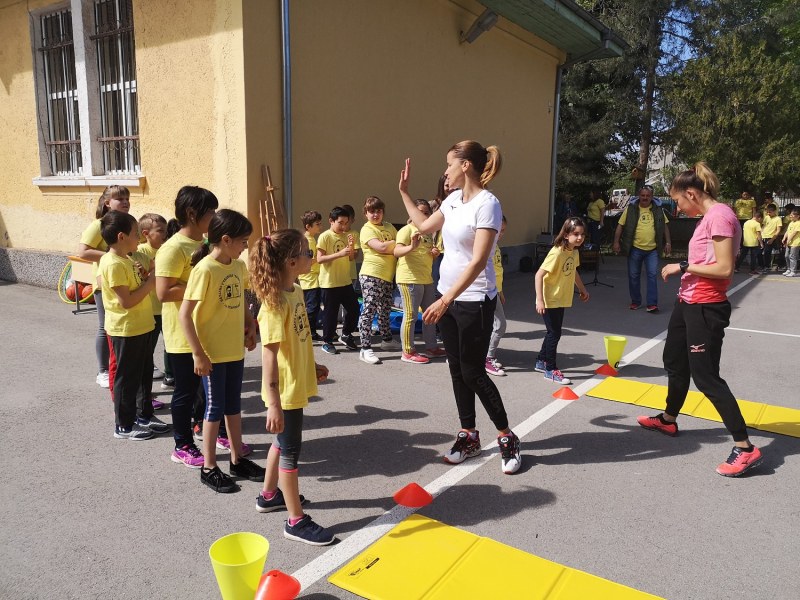 Олимпийската шампионка Тереза Маринова подари специален ден на децата в Първомай