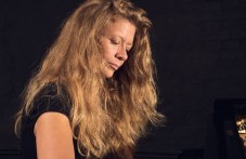 svetovnoizvestna-datska-pianistka-421.jpg