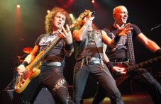 klasicheskata-metal-banda-accept-zabiva-716.jpg