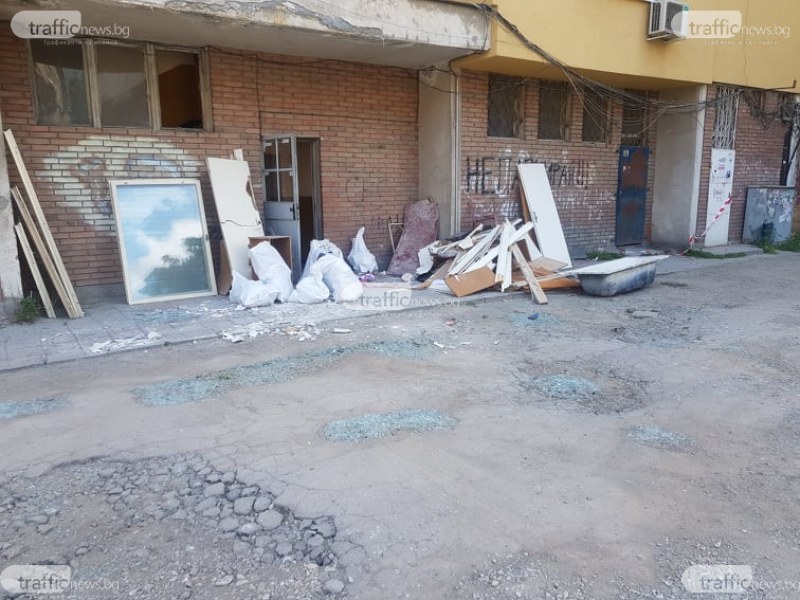 Взрив в центъра на Пловдив: Бойлер унищожи апартамент, цял вход остана без прозорци