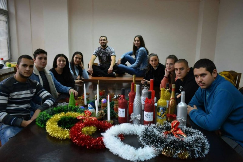 Младежкият съвет в Асеновград събра над 4000 лева за благотворителност