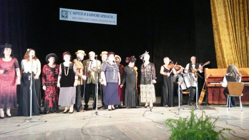 Фестивалът за стари градски песни в Сопот чака участници, крайният срок наближава