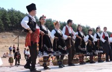 folklorna-grupa-karlovsko-sabora-haidut-937.jpg