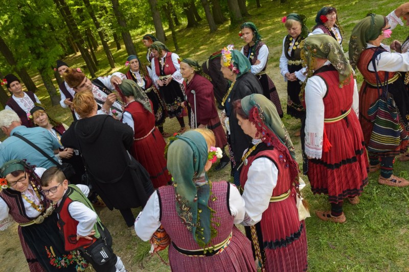 Село Марково посреща стотици гости на събора “На мегдана за колана“