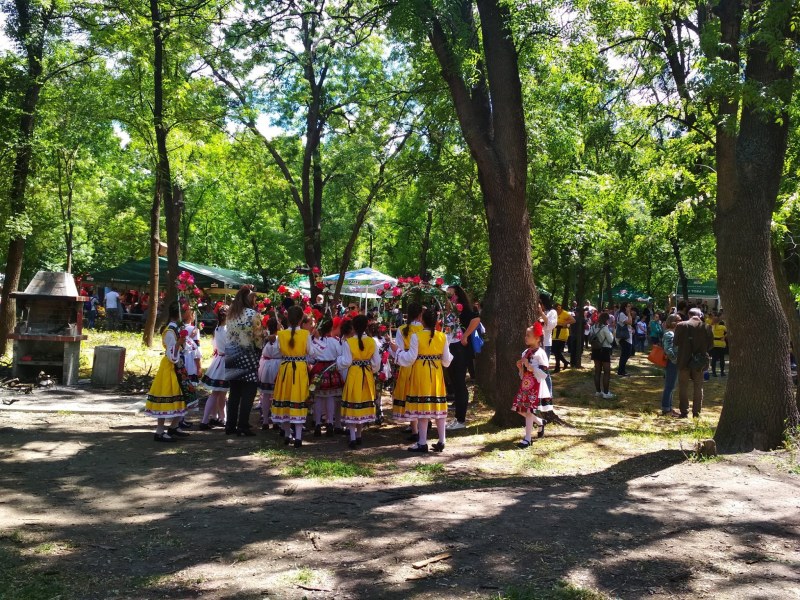 Хоротека на открито за майстори очаква гостите на събора в пловдивското село Марково