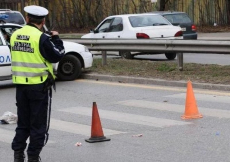 Кола мина на червено, 34-годишен мъж загина на пешеходна пътека в Пловдив