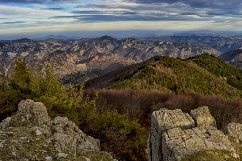 Изкачване на връх “Чиляка“ предизвиква планинарите в Асеновградско