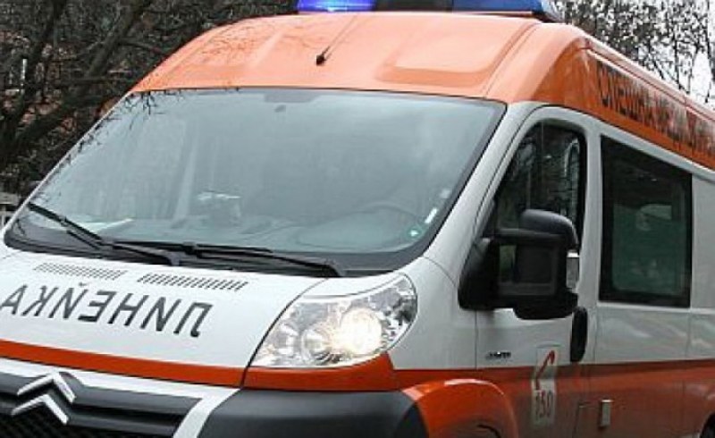 3-годишно момченце ударено от кола в Кричим, в Пловдив малко дете също пострада