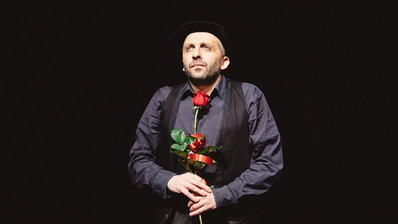 Мариус Куркински с моноспектакъл в Куклен, входът е свободен