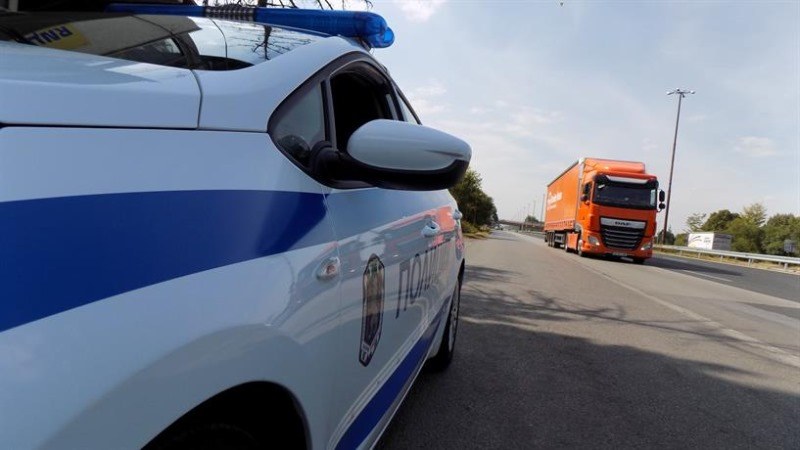 Тежка катастрофа затвори Околовръстното на Пловдив, един автомобил е смазан