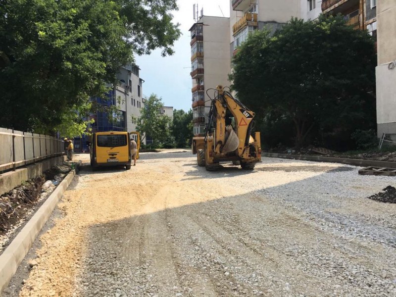 Огромен паркинг в центъра на Пловдив е на финалната права