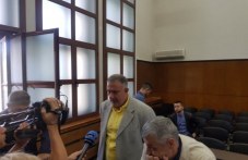 poslednata-duma-doktora-vsichko-stana-454.jpg