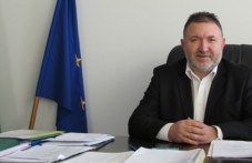 kmetat-karlovo-si-kupil-leksus-prez-392.jpg