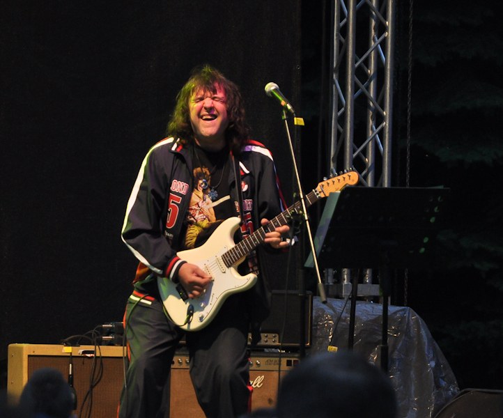 Легендарният китарист Личо Стоунса става на 70, на купона ще свири за гостите си
