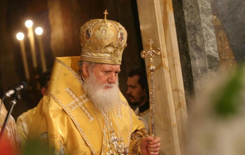 Кметът на Карлово получи приветствие лично от Неофит - Патриарх Български