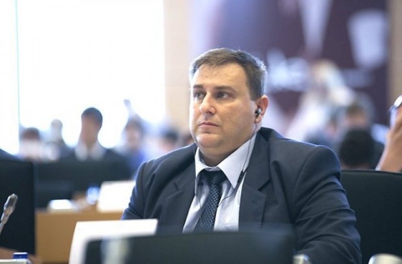 Евродепутатът Емил Радев: Погнусен съм от ровенето на данни от Онкодиспансера в Пловдив