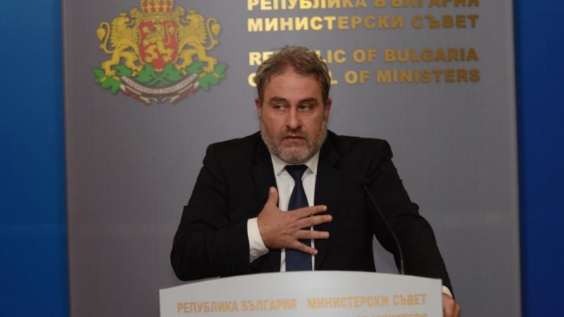 Боил Банов по повод галерията на “Гладстон“: Пловдивските художници не следва да бъдат лишени от свой дом