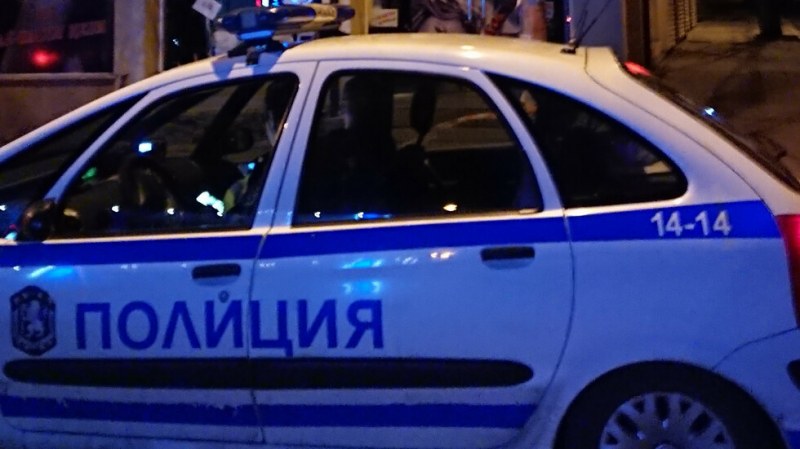 Разбиха и обраха заведение в центъра на Пловдив