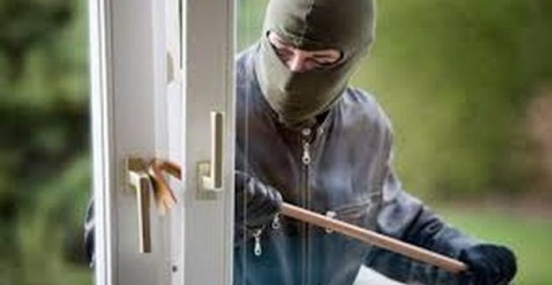 Как да защитим дома си от крадци, преди да отидем на почивка