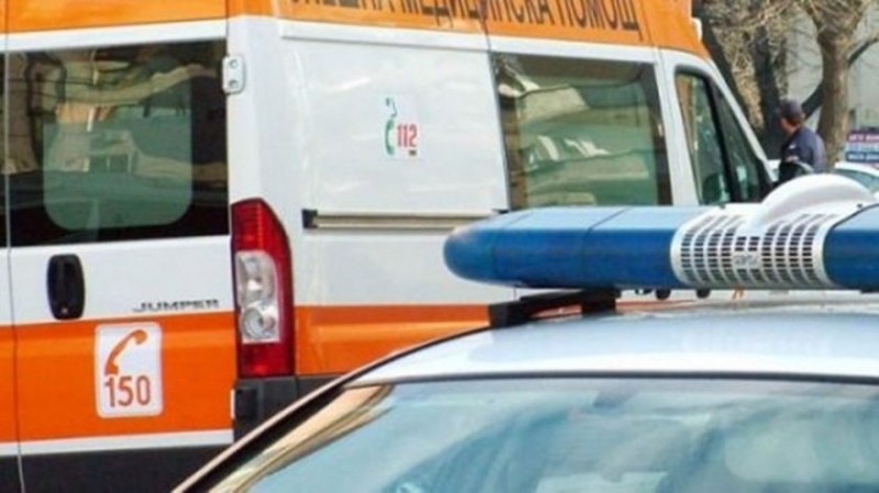 Тежка катастрофа край Пловдив с петима ранени спря движението в района