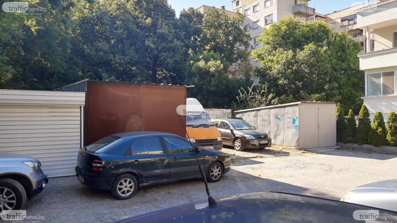 Наследство от соца спъва събарянето на 20 гаража в Пловдив, обезщетяват собствениците