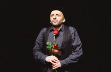 marius-kurkinski-se-zavrashta-chernoto-701.jpg