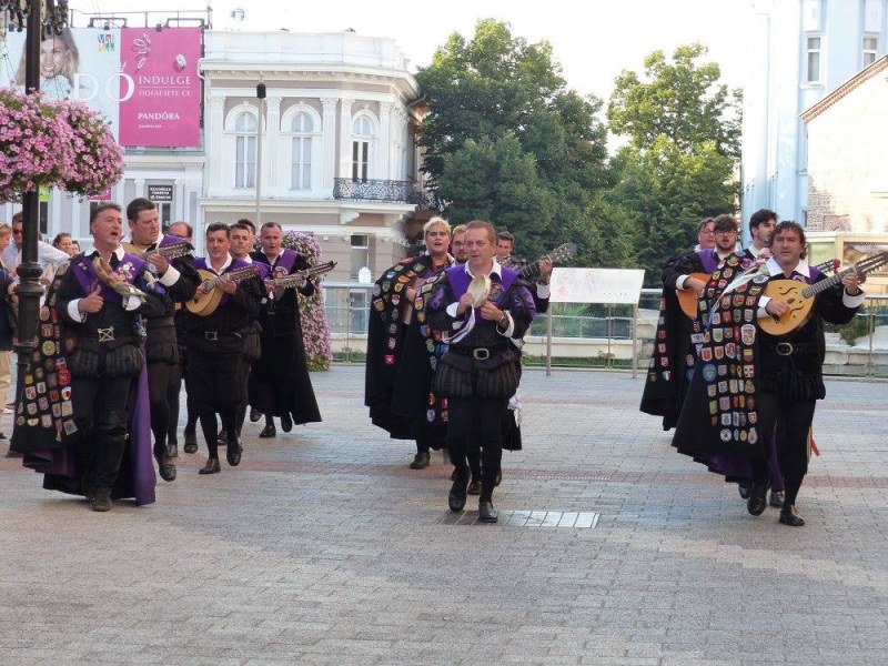 Испанците от “Ла Туна“ отново с безплатен концерт в Пловдив