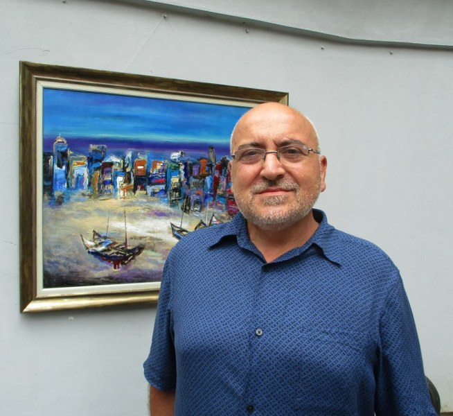 Бургаският художник Ненко Чанев пренася с картини „морския полъх“ в Пловдив